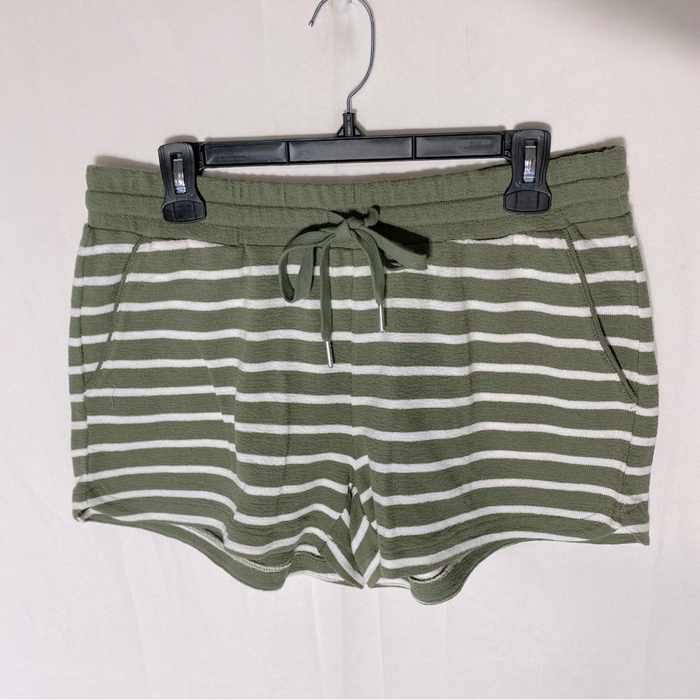 5/$25 Cleo Petites Green White Striped Cotton Blend Shorts MP